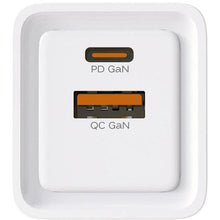Carregar imagem no visualizador da galeria, Carregador 2 USB 3A + 1 PD W35GAN ELG
