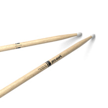 Carregar imagem no visualizador da galeria, Baqueta Attack 5B (Par) ProMark Shira Kashi Oak PW5BN
