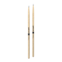 Carregar imagem no visualizador da galeria, Baqueta Attack 7A (Par) ProMark Shira Kashi Oak PW7AN
